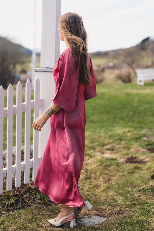 Remara Heavy Sateen Dress Cherry Pink 