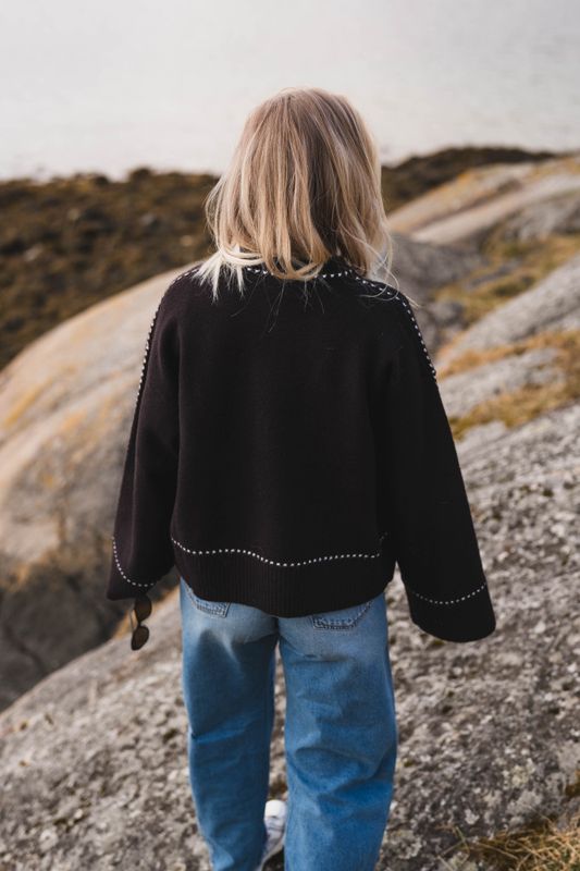 Roeme Knit Stitch Blouse Dark Brown 