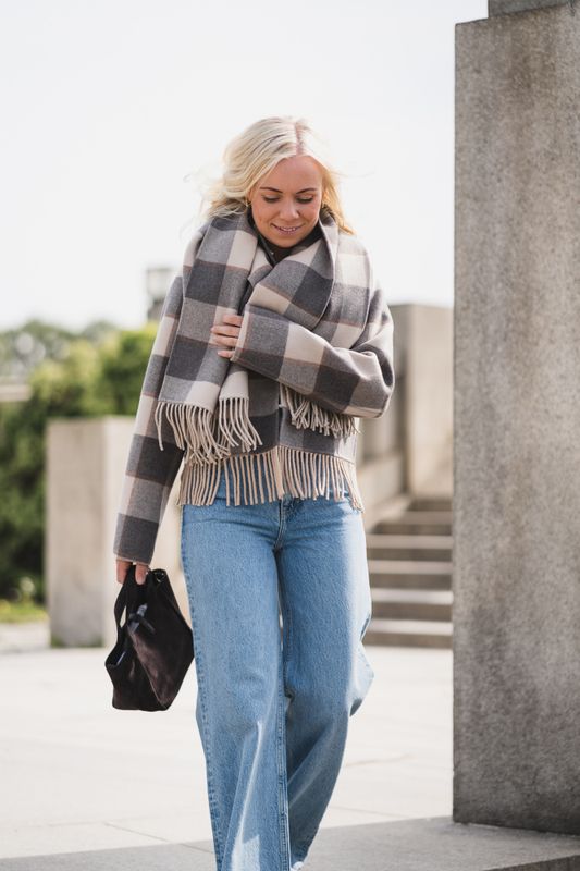 Esme Scarf Cream Check 