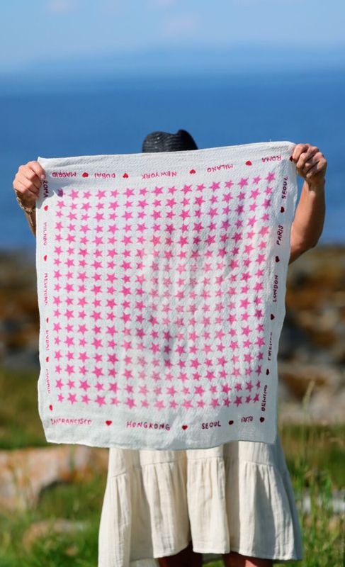 Stars Around The World Pink 