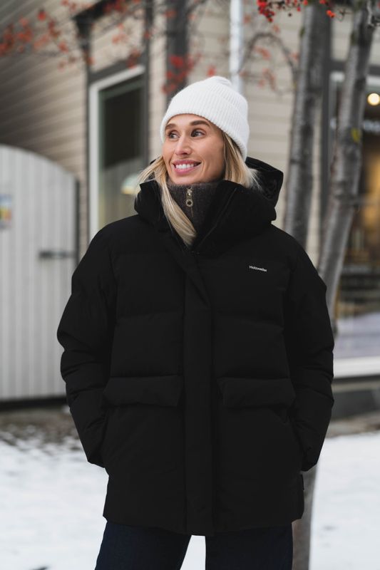 Besseggen Down Jacket New Black 