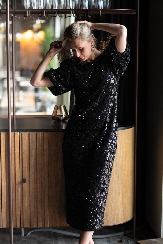 Sofie 2/4 Sequin Midi Dress Black W Sequins 